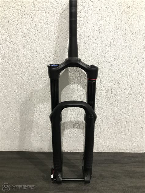 Rock shox yari 27 5 boost nova Odpružené vidlice na 27 5 bicykle