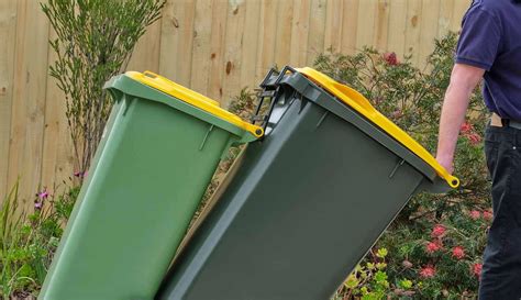 Wheelie Bin Essentials Bin Lift Wheelie Bin Lifter Wheelie Bin