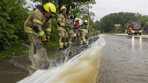 Feuerwehrmann Stirbt Bei Hochwasser In Bayern Luxemburger Wort