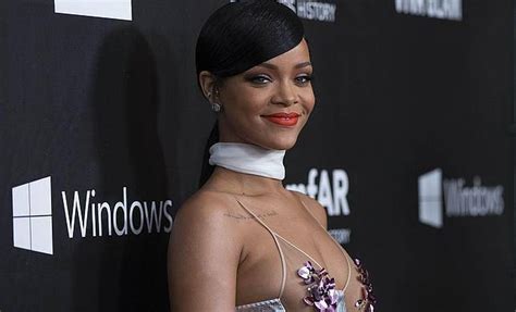 Rihanna estrena nueva canción Towards the Sun