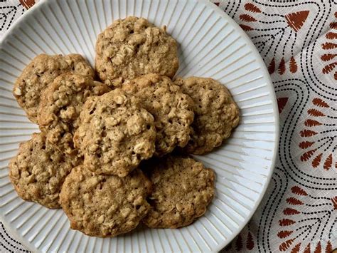 Aunt Betty S Spicy Oatmeal Cookies My Own Sweet Thyme