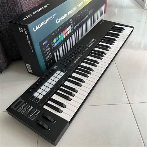 Novation Launchkey 61 MK3 USB MIDI Controller Keyboard With 16 Pad And