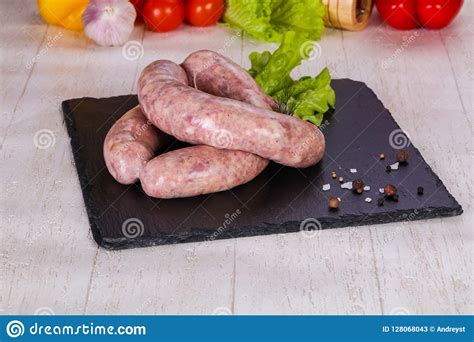 Salsichas De Carne De Porco Cruas Imagem De Stock Imagem De Vermelho