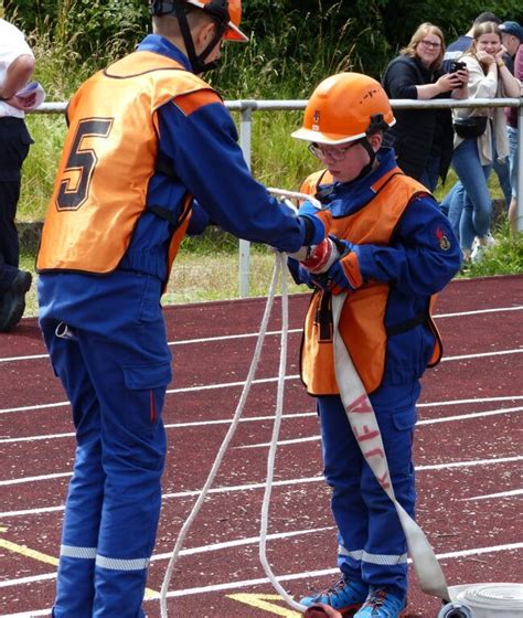 Spannung Und Teamgeist Kreisentscheid 2024 Feuerwehr Mittenaar