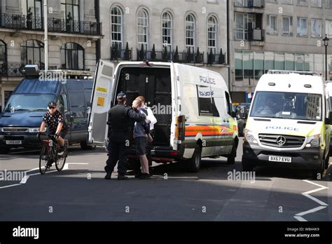 Tommy Robinson supporters Stock Photo - Alamy