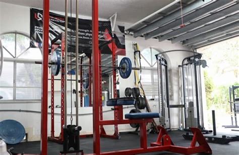 Top 75 Best Garage Gym Ideas - Home Fitness Center Designs