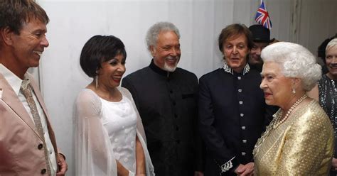 Sir Tom Jones And Dame Shirley Bassey Among Welsh Stars To Share Touching Tributes To The Queen