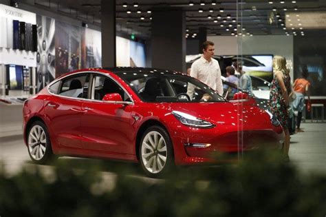 Elon Musk vai produzir carro inédito da Tesla na China Mercado