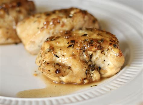 Garlic-Brown Sugar Chicken Thighs Recipe – CucinaDeYung