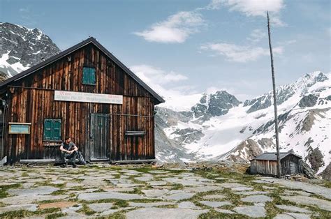 Gletscherlehrpfad Wei Kugelh Tte Vinschgau S Dtirol House Styles