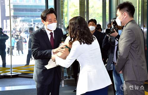 오세훈 제38대 서울특별시장 국립서울현충원 참배로 공식일정 시작 썬뉴스