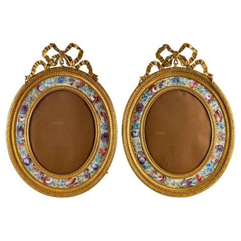 18th Century Italian Pair Of Gilt Frames Small Louis XV Carved Mirrors