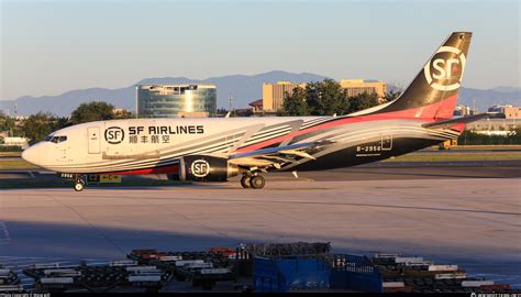 B 2956 SF Airlines Boeing 737 33A SF Photo By Wang Will ID 1617821