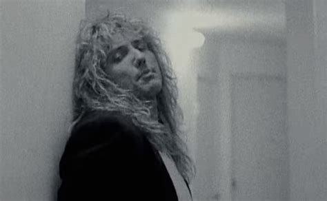 Whitesnake Lan A Novo Clipe De Vers O Remasterizada De Is This Love