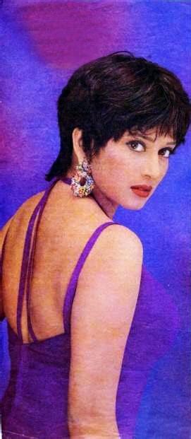 Madhuri Dixit - another photo in short hair : r/MadhuriDixit