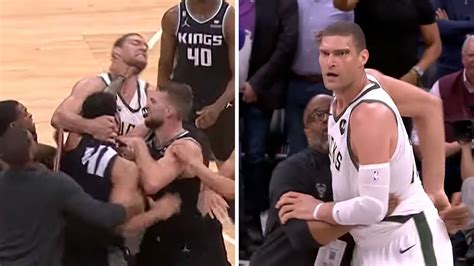 Trey Lyles Brook Lopez Ejected As Tempers Flared At The End Of Bucks