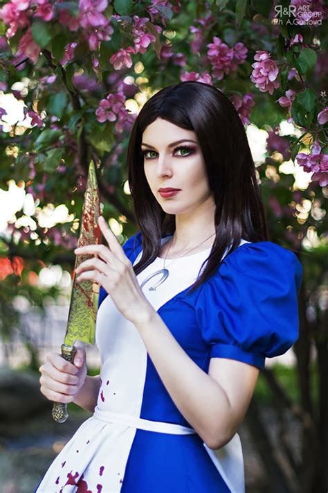 Alice Madness Returns Cosplay