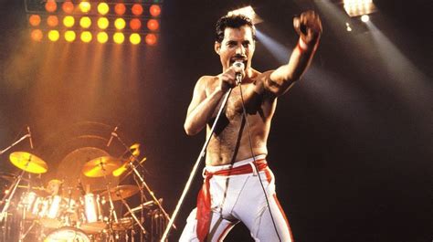 10 Best Queen Songs of All Time - Singersroom.com