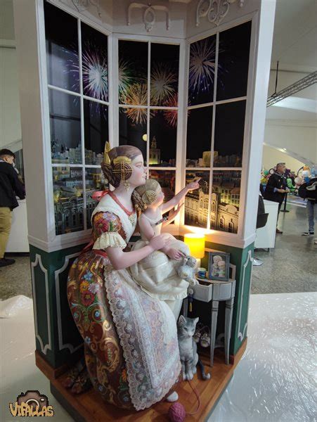 VISITA EXPOSICIÓN DEL NINOT DE VALENCIA 2023 ViFallas Siempre a