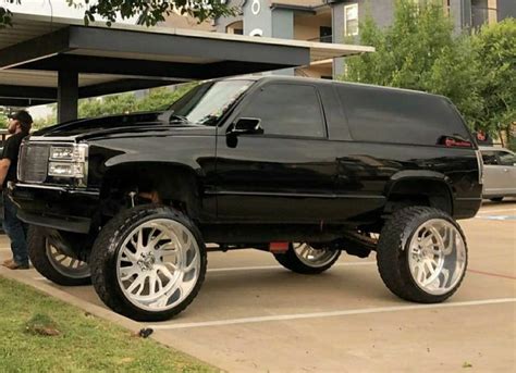 2000 Chevy Tahoe Lifted