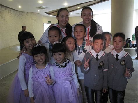 Un Bear Ably Cute Panda Cubs Meet Fans In Sichuan 6 Chinadaily Cn