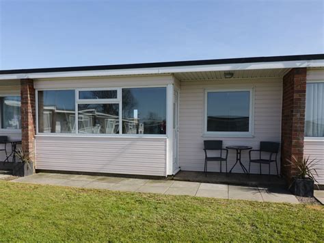 Sunbeach Chalet Great Yarmouth Norfolk England Cottages For