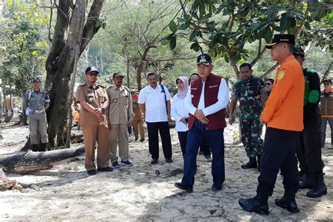 Pencarian Korban Terseret Ombak Pantai Jembatan Panjang Gunakan Drone