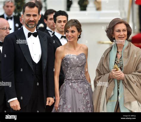 Le Prince Felipe Des Asturies L La Princesse Letizia D Asturies C