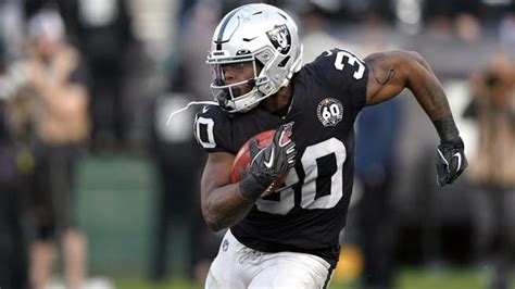 Raiders Extend Rb Jalen Richard On A 2 Year Deal