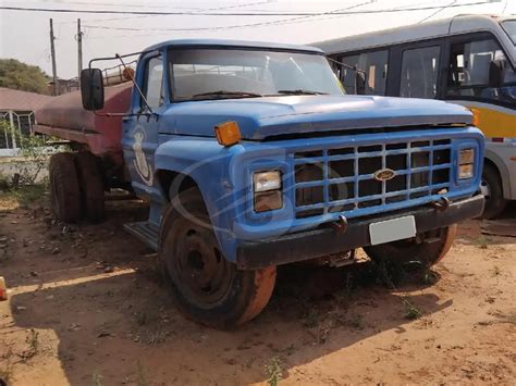 Leil O De Prefeitura Tem Kombi Caminh Es Ford Cargo Agrale E