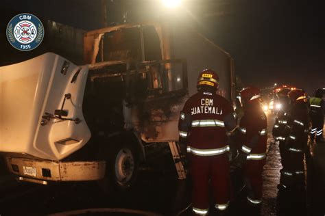 Incendio Consume Cami N Que Transportaba Cart N En Villa Nueva