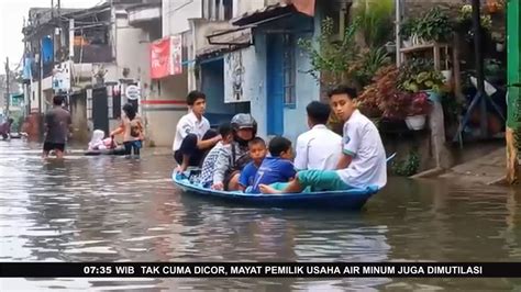 Banjir Tak Kunjung Surut Warga Harus Naik Perahu FAKTA 62 YouTube