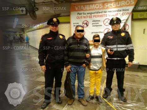 AUXILIAN POLICÍAS DE LA SSP CDMX A UN NIÑO EXTRAVIADO EN LA ESTACIÓN