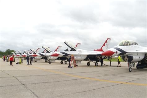 Air Force Thunderbirds To Headline National Cherry Festival Airshow In ...