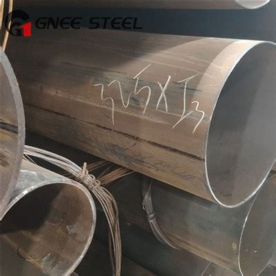 Difference Between Straight Seam Steel Pipe And Welded Steel Pipe