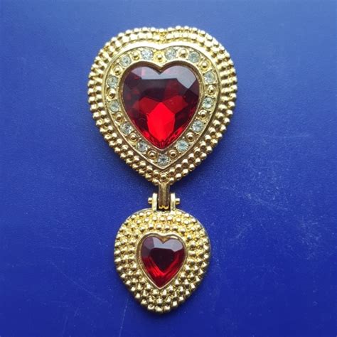 Victorias Secret Jewelry Victorias Secret Double Heart Gold Pin