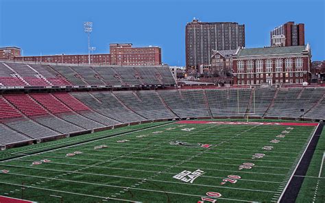 Nippert Stadium Cincinnati Ohio University Of Cincinnati American