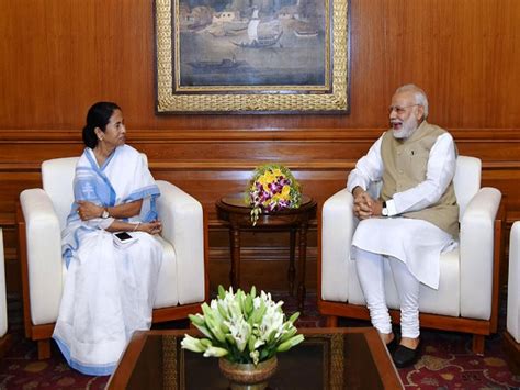 West Bengal Cm Mamata Meets Pm Modi Seeks Release Of Funds Oneindia News