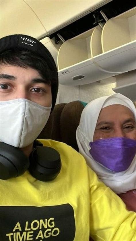 Potret Cantik Ibunda Maxime Bouttier Yang Berhijab Dan Disebut Cocok