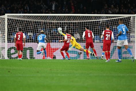 Napoli Braga 2 0 Partenopei Agli Ottavi Di Champions