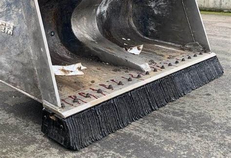 Rubber Cutting Edges West Trak Nz