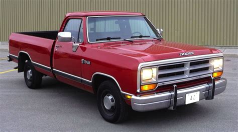 Dodge Ram D150 Conventional Cab (D/W) 1981 - 1993 Specs and Technical ...