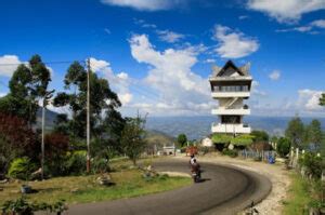 Sejarah Menara Pandang Tele Menara Untuk Melihat Danau Toba