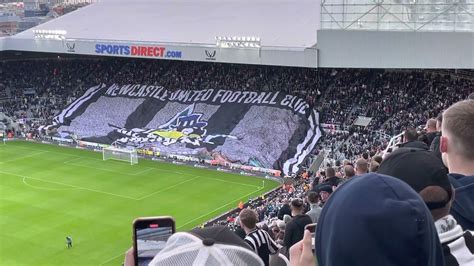 Wor Flags UKs Largest Surfer Flag St James Park NUFC V Chelsea 30