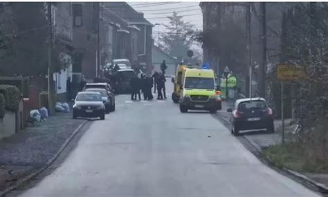 Një oficer i vrarë dy të tjerë të plagosur gjatë bastisjes së policisë