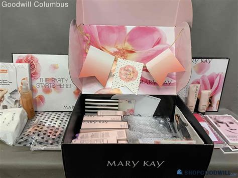 Mary Kay Makeup Box Set