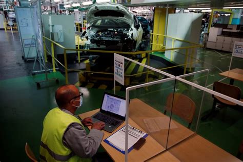 Industriales Apoyan Reactivación Piden Iniciar Con El Sector Automotor