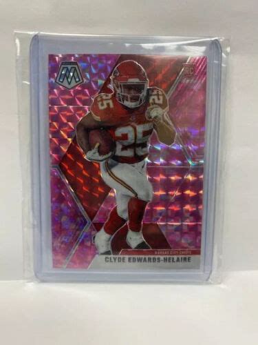 2020 Panini Mosaic Clyde Edwards Helaire Pink Camo Prizm RC Chiefs 212