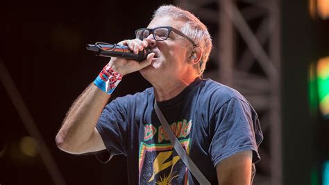 Descendents Singer Milo Aukerman Suffers Mild Heart Attack, Tour Dates ...