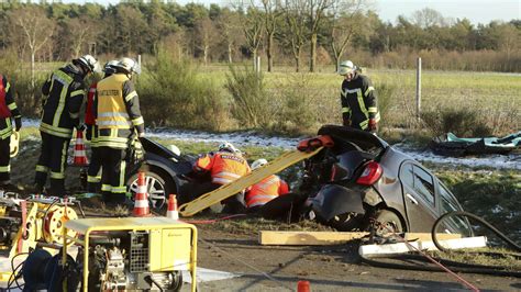 Vollsperrung Autobahn 1 Zwischen Oyten Und Posthausen Schwerer Unfall